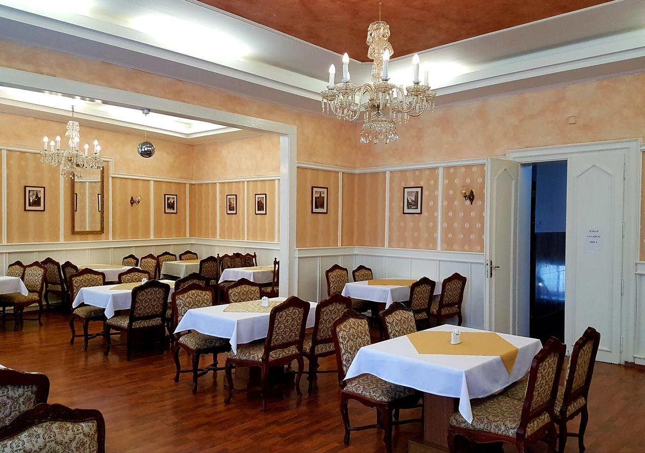 Hotel Union โลว์นี ภายนอก รูปภาพ