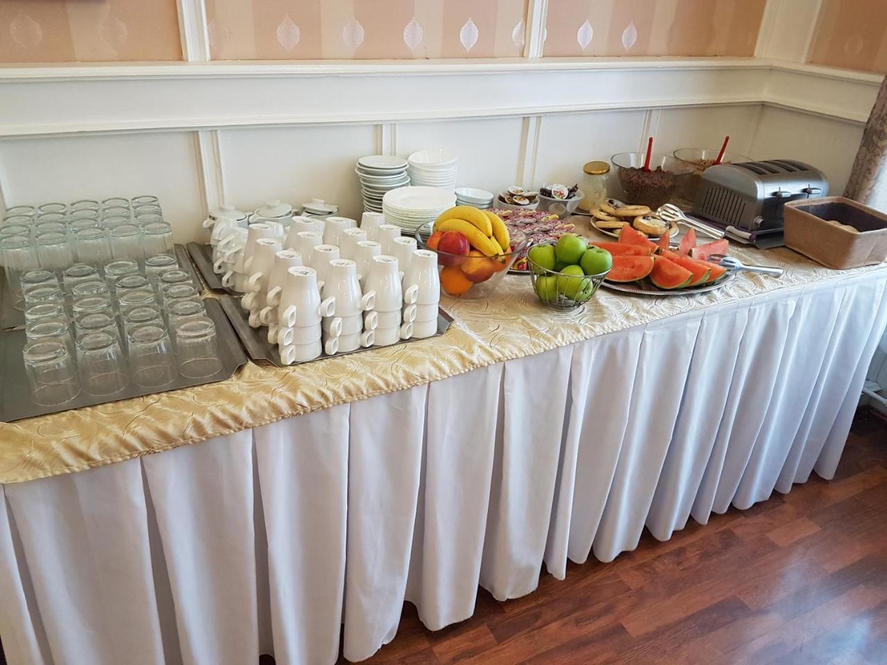 Hotel Union โลว์นี ภายนอก รูปภาพ