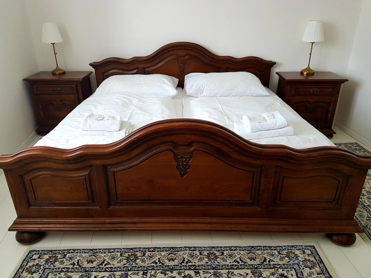 Hotel Union โลว์นี ภายนอก รูปภาพ