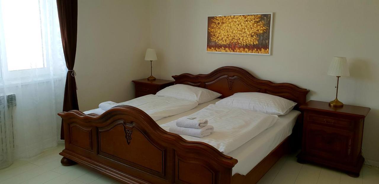 Hotel Union โลว์นี ภายนอก รูปภาพ