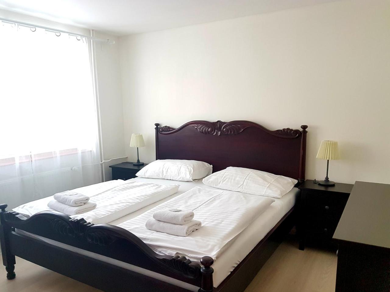 Hotel Union โลว์นี ภายนอก รูปภาพ