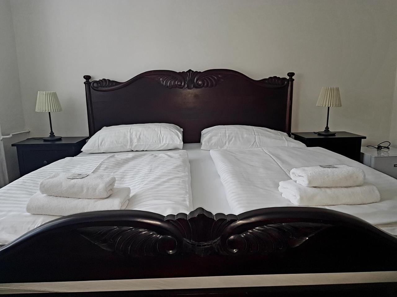 Hotel Union โลว์นี ภายนอก รูปภาพ